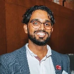 Vishwa Pakeerathan, MBBS Headshot