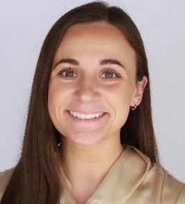 Abigail Groszkiewicz, MD Headshot