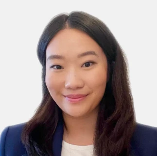Helen Hou Headshot